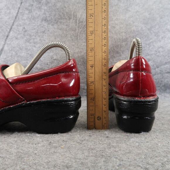 Comfort Clog Shoes Womens 6 Bolo Slip On Red Patent Casual Work Comfort Walking - Picture 5 of 16
